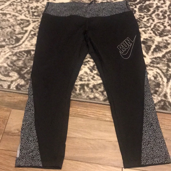Nike leggings - Picture 1 of 3